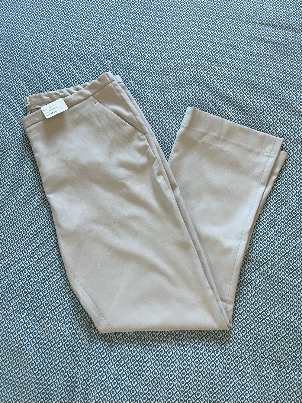Abercrombie & Fitch Women’s Chinos in Light Tan